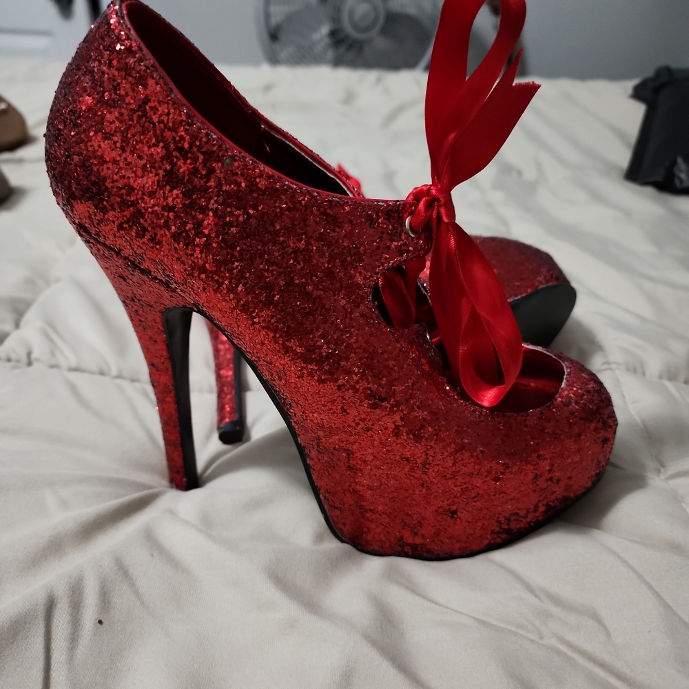 Red sparkle heels sz 9
